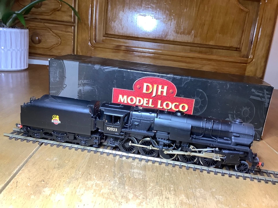 DJH Kit Built  OO Gauge BR 2-10-0 Crosti 9F 92023 built by Larry Goddard - Image 2 of 4