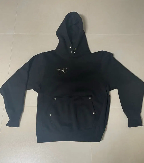 Thug Club Armor Hoodie Black Metal Logo Pierced Streetwear Mens Size 2