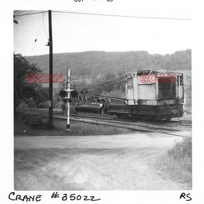 25E398 2) RP 1963 DELAWARE & HUDSON RAILROAD CRANE #35022 BAINBRIDGE