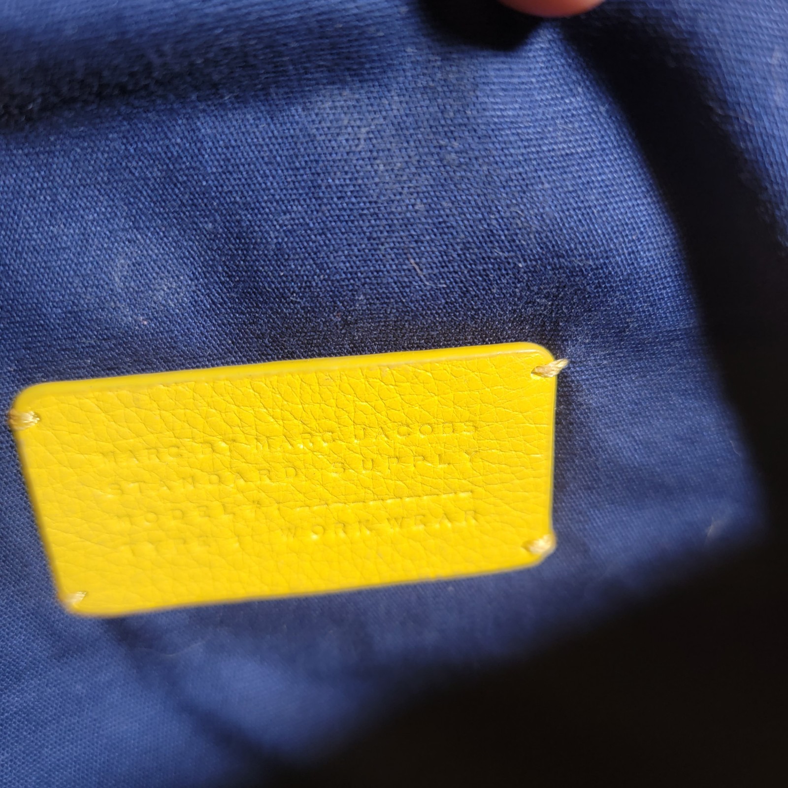 Marc by Marc Jacobs Twilo Leather Crossbody Bag Y… - image 8