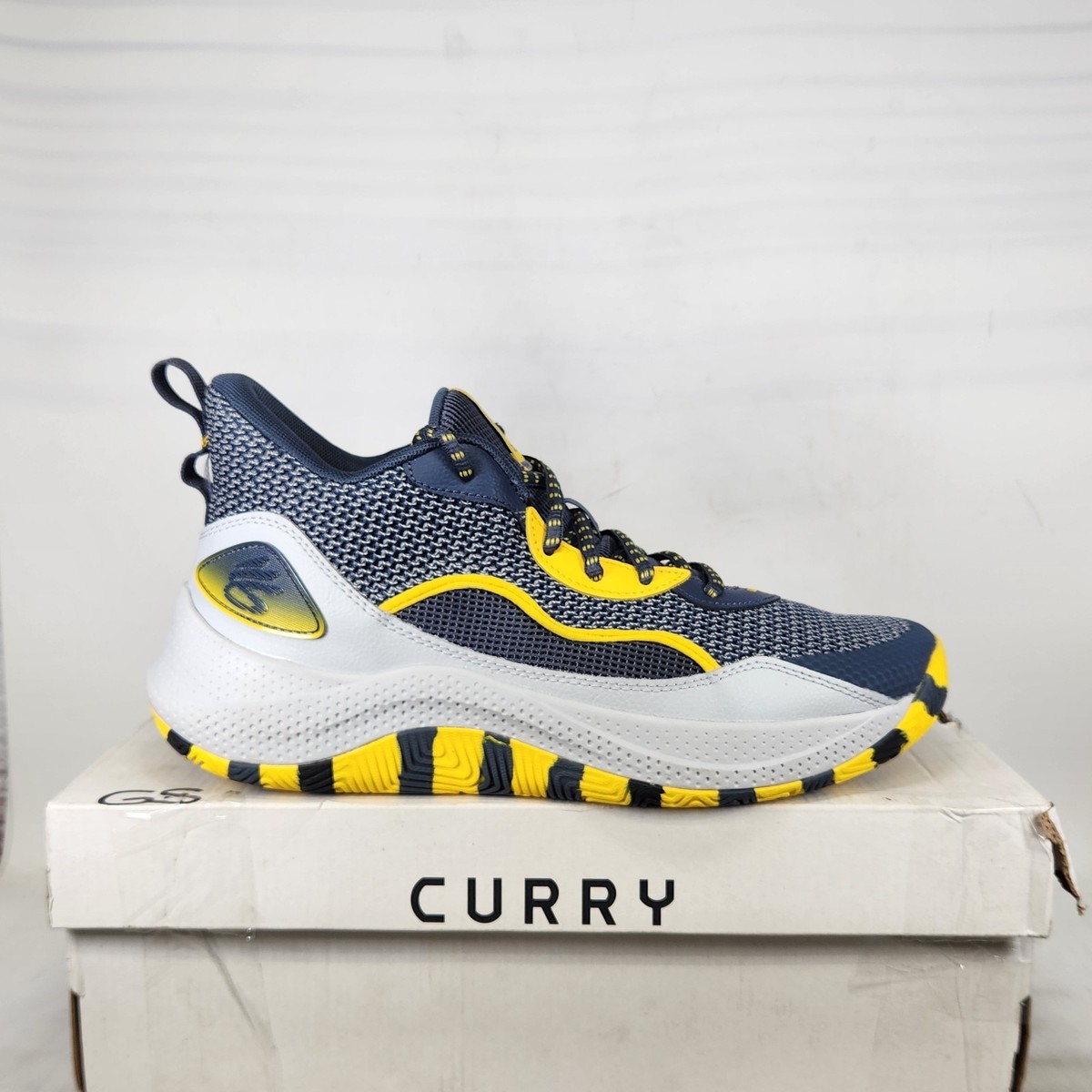 Size 10 Men / 11.5 Wom - Under Armour Curry 3Z 24 - Downpour Gray