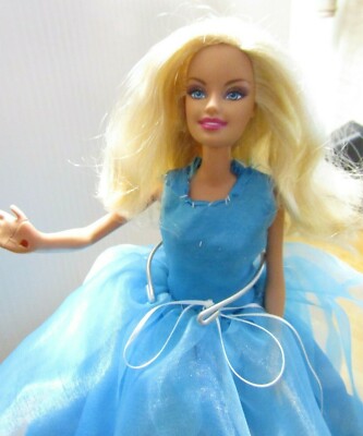 BARBIE DOLL NO.209 CURLY BLONDE HAIR PRETTY BLUE DRESS GOLD HIGH HEELS | eBay BARBIE DOLL NO.209 CURLY BLONDE HAIR PRETTY BLUE DRESS GOLD HIGH HEELS | eBay