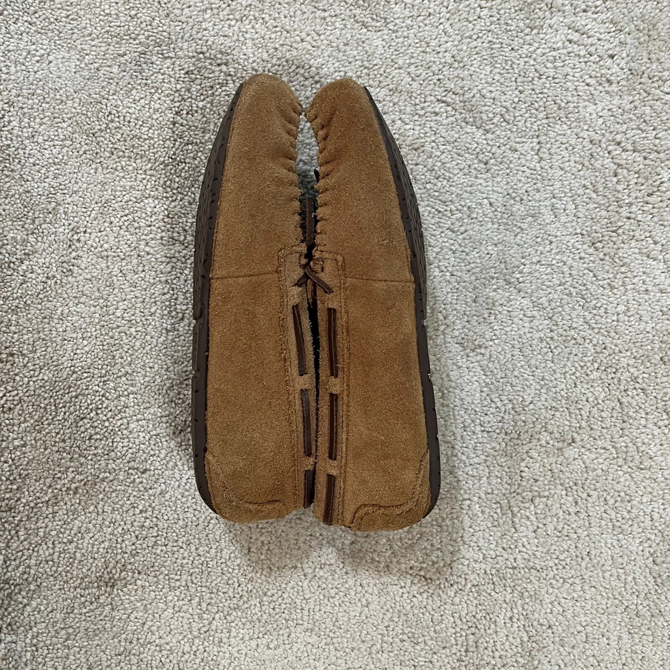 Chinelos Mocassim UGG Kid Feminino Ryder Jungle 1005160K EUA Tamanho 4 Camurça Estado perfeito - Imagem 4 de 4