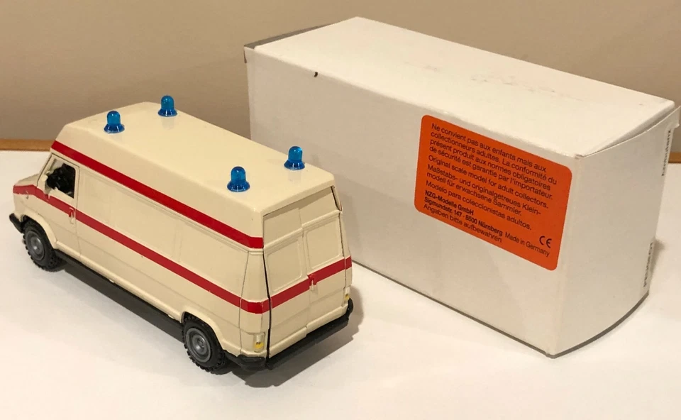 Lot 8 French Fire Police Ambulance Renault Citroen Peugeot GM Talbot 1/43 1/50 - Image 3 of 4