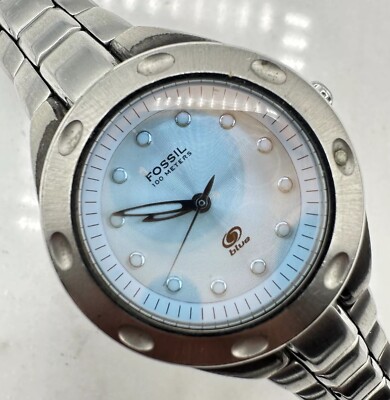 Fossil Watch Women Blue Dial 30mm Silver Tone AM-3347 New - Main Image