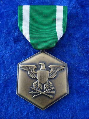 (A19-033) Original US Orden Navy Commendation Medal