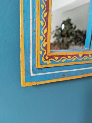 ESPEJO DE MADERA TEMPLO PINTADO A MANO INDIO VINTAGE - 54cm x 19cm - Imagen 6 de 15