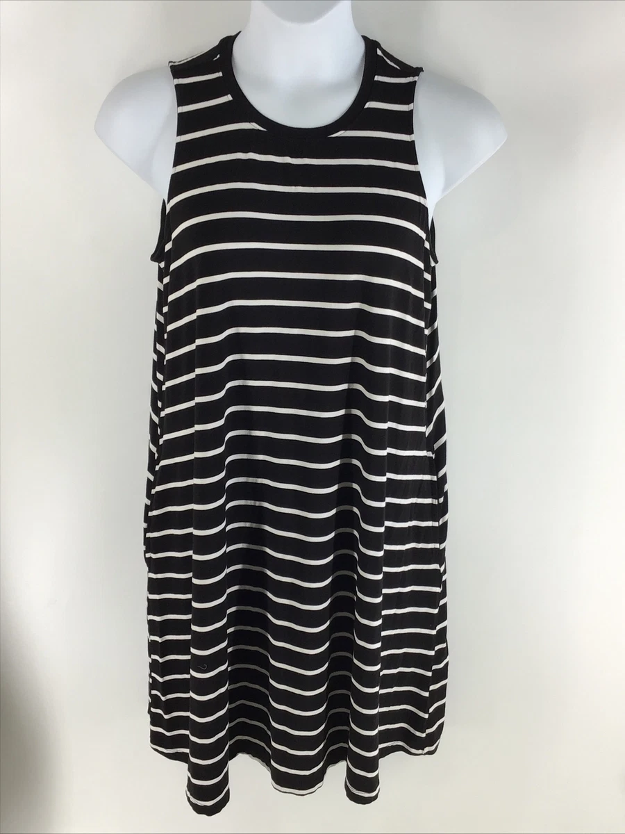 Time and tru top dress with pockets