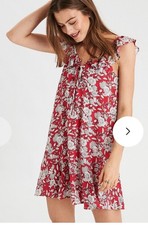American Eagle women’s M floral print shift dress In Red With A Lace Up Front