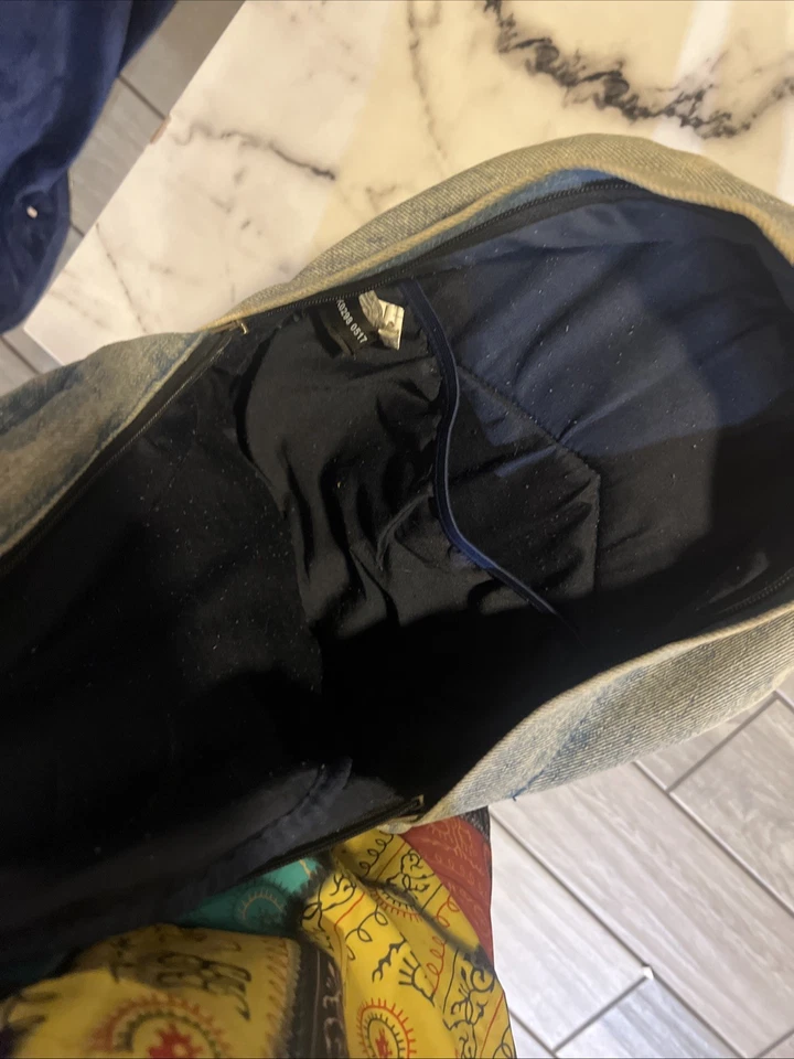 Mochila Hello Kitty Denim Lounge Fly correas ajustables Foto 4 de 4