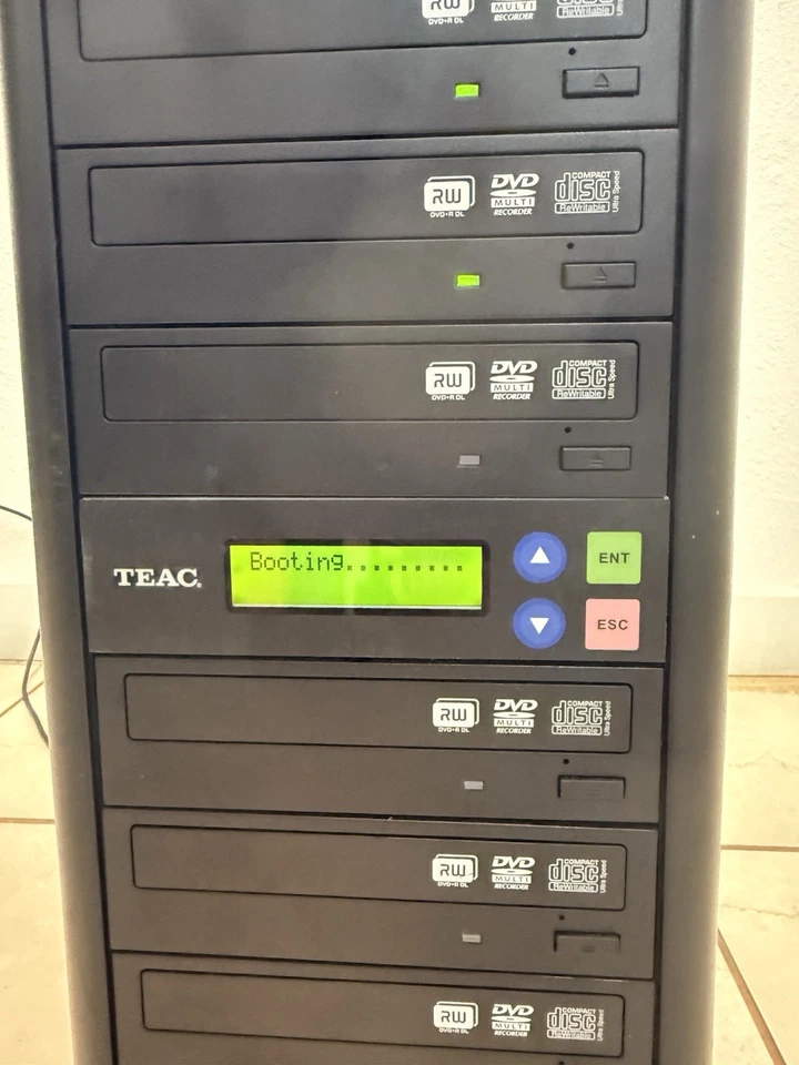 Teac 10 Target Standalone SATA CD/DVD Duplicator 2040 PX - Image 2 of 4