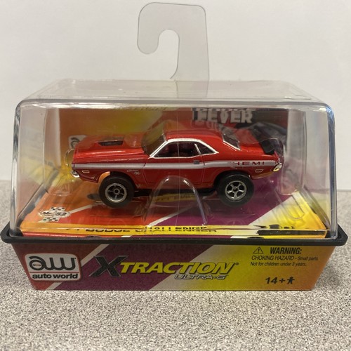 AUTO WORLD 71 DODGE CHALLENGER XTRACTION HO SLOT RELEASE 9 DODGE FEVER #52 ROT