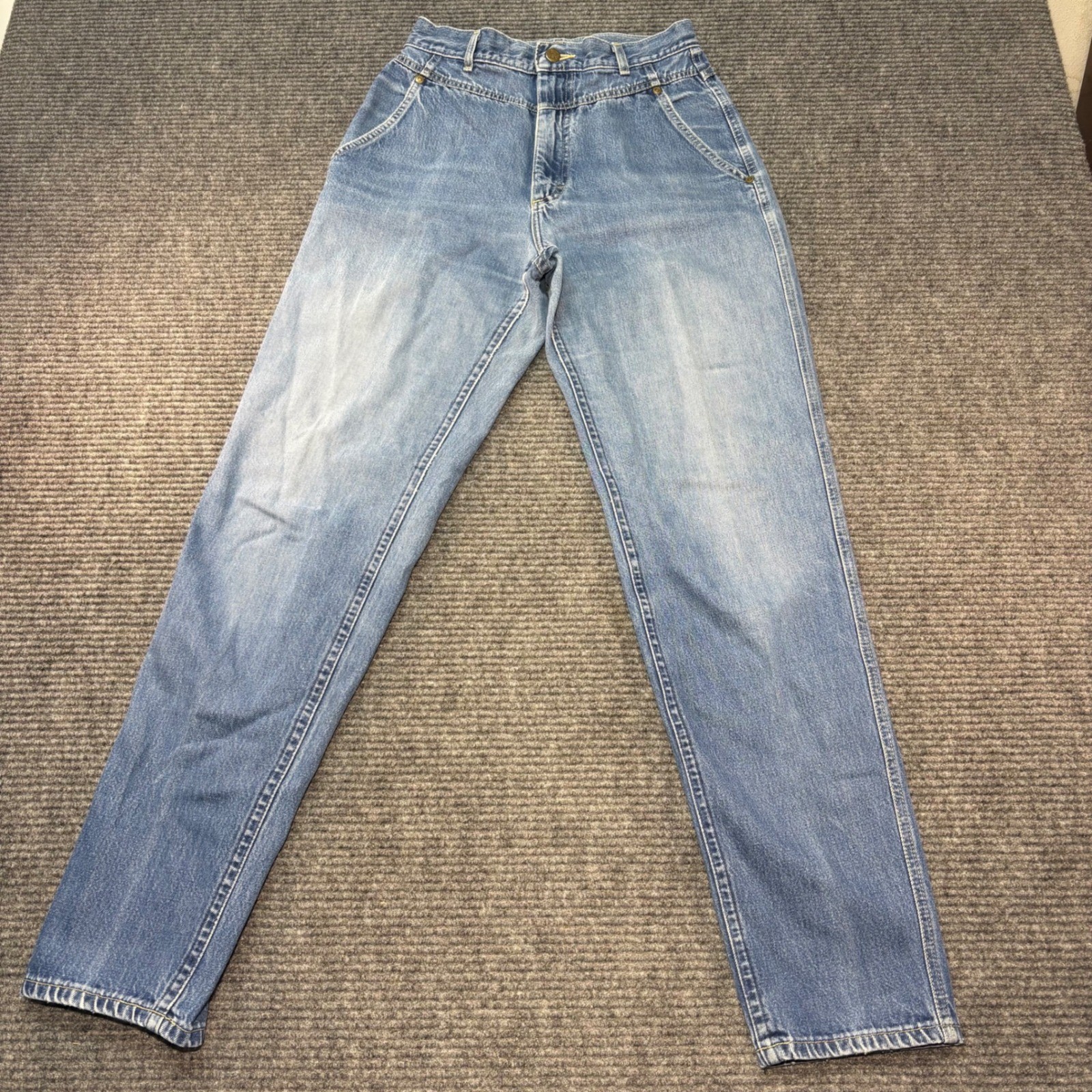 Vintage Lee High Waisted Mom Jeans Medium Wash Tapered Leg Made in USA Size 11