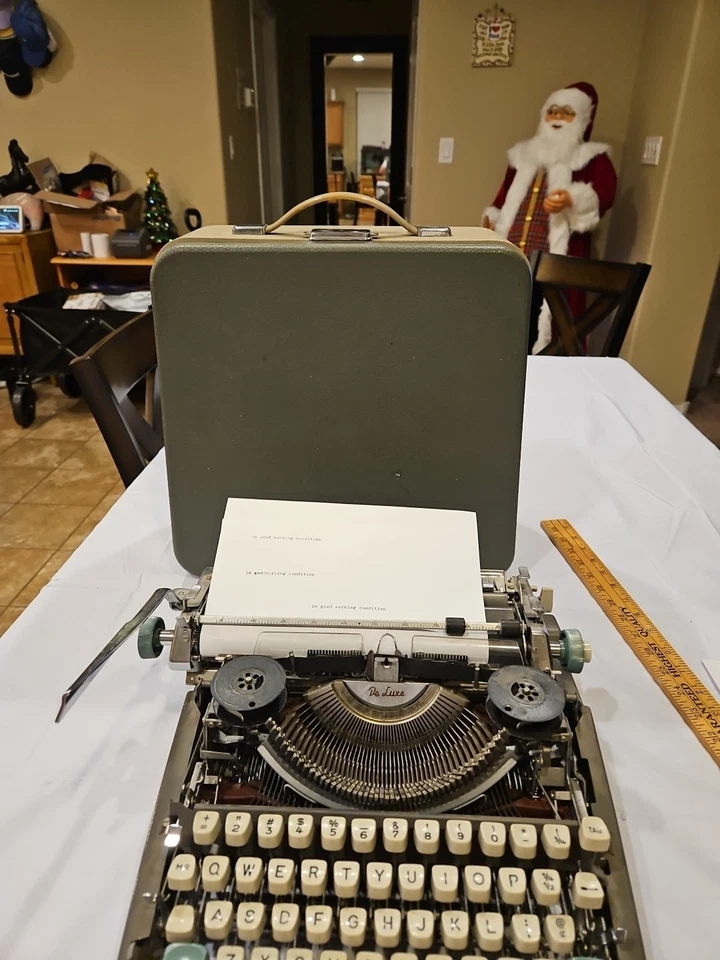 1962 Olympia SM7 De Luxe Typewriter w/Case Working Antique Classic Vtg No Cover - Image 2 of 4