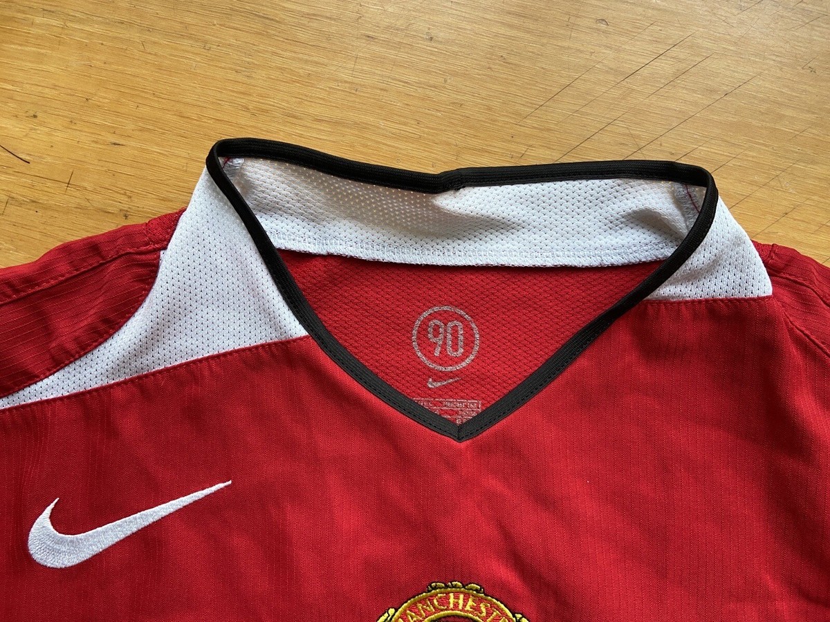 Thun Home Maillot de foot 2005 - 2006. Sponsored by Frutiger Thun Home Maillot de foot 2005 - 2006. Sponsored by Frutiger