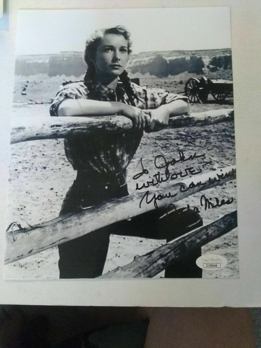 Signed Vera Miles 7x9 Photo AUTOGRAPH Psycho Vertigo Miss Kansas