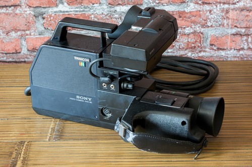 Sony Video Camera HVC-80 Trinicon - Zdjęcie 2 z 8