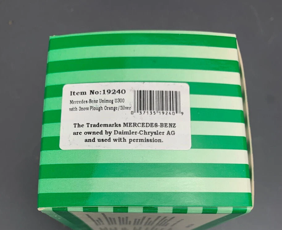 1:87 Diecast Model Power Mercedes-Benz Unimog U300 W/Snow Plow NIB! HO5584 - Image 3 of 3