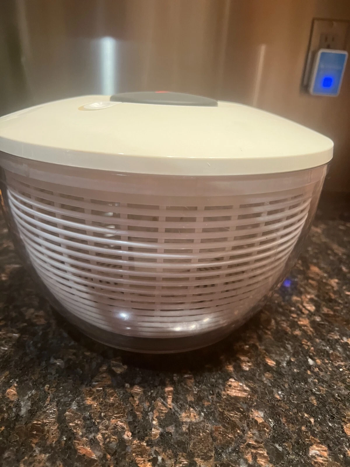 OXO 32480 10.5 Inch Salad Spinner - Clear