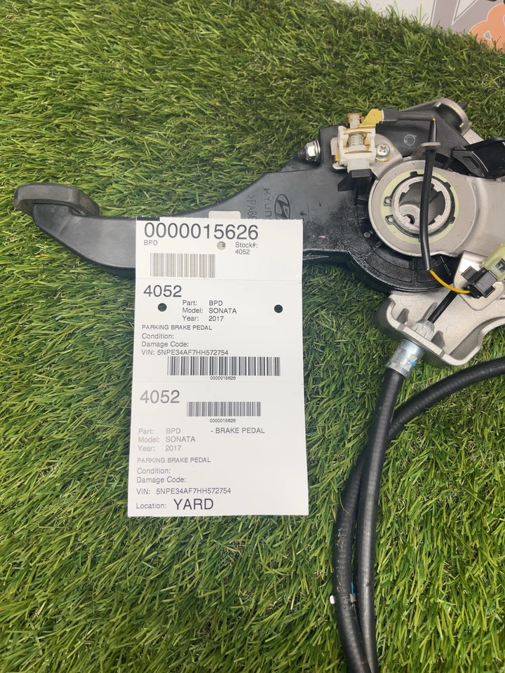 ✅ OEM 2017 HYUNDAI SONATA Brake Pedal Parking Brake Pedal - Image 4 of 4