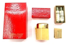 Vintage REDI FLAME REMEMBRANCE Gas Table Lighter with Box & Unused Cartridge Kit