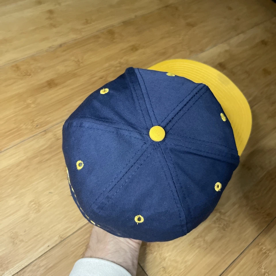 Sombrero de Colección Totw Años 90 Michigan Wolverines BlockHead Logo M Retro Oso Ajustado 7 3/8 Foto 3 de 4