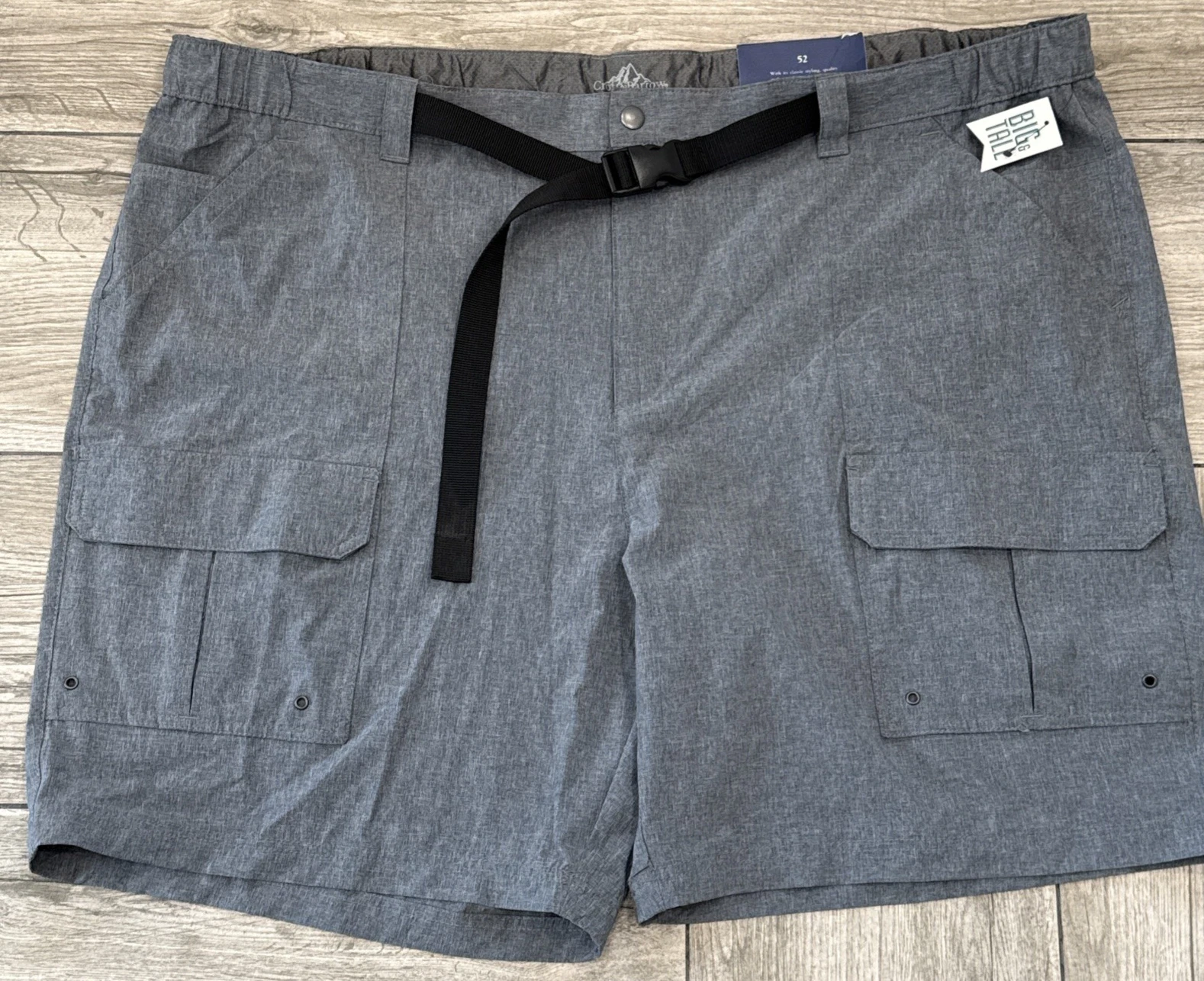 2017 Croft & Barrow Traveler Collection Performance Cargo Shorts w Belt Size 52