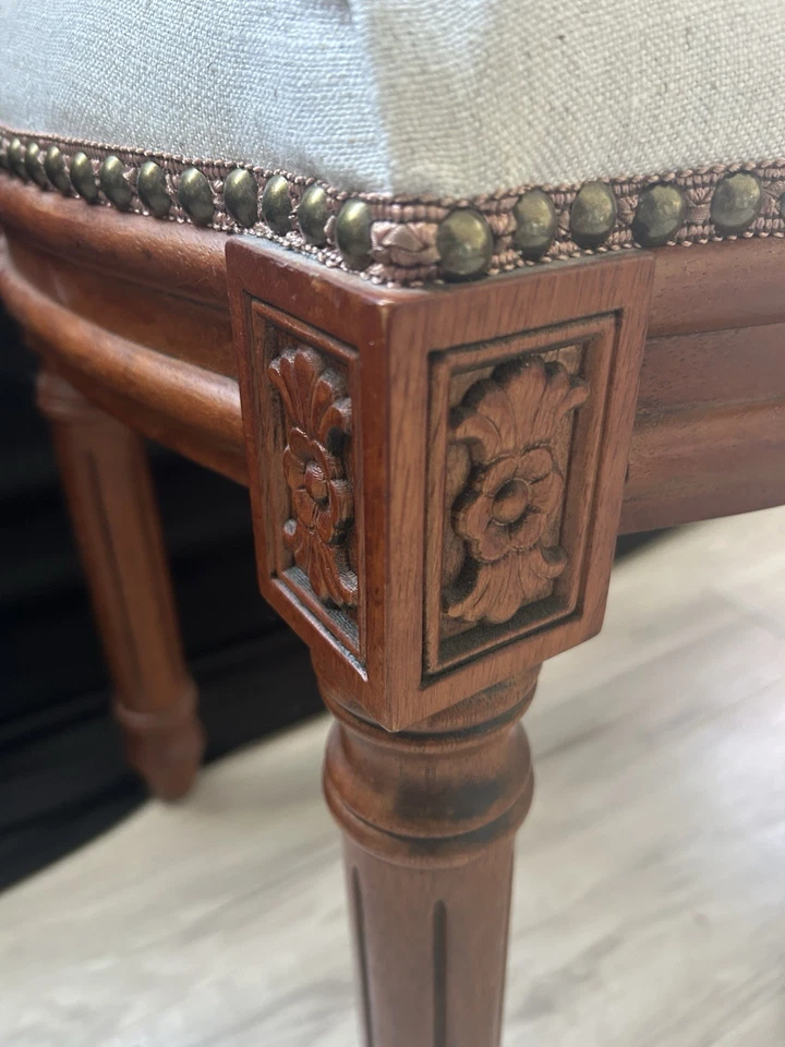 Banqueta para vaidade Needlepoint Bird’s Nest - Imagem 3 de 3