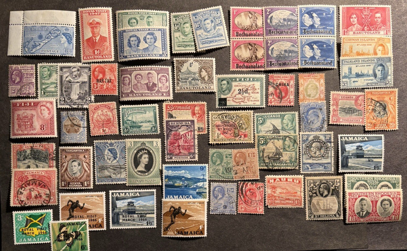BRITISH COLONIES AFRICA & ISLANDS KING GEORGE QUEEN ELIZABETH II OLD LOT (100)
