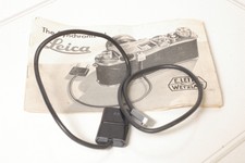 F92098 Leitz Leica PC Male to Bi-Post Plug Synch Cord   20 Inch    Book