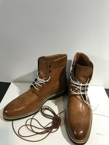 brown leather wingtip boots - size 