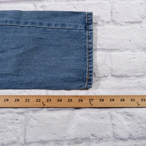 Levi's 550 Kids Sz 12 Reg Medium Wash Relaxed Fit Blue Jeans 26 x 26 - Picture 11 of 11