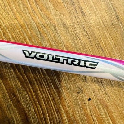 ラケット YONEX VOLTRIC i-FORCE YONEX VOLTRIC i FORCE VTIF Racquet (Bright Pink