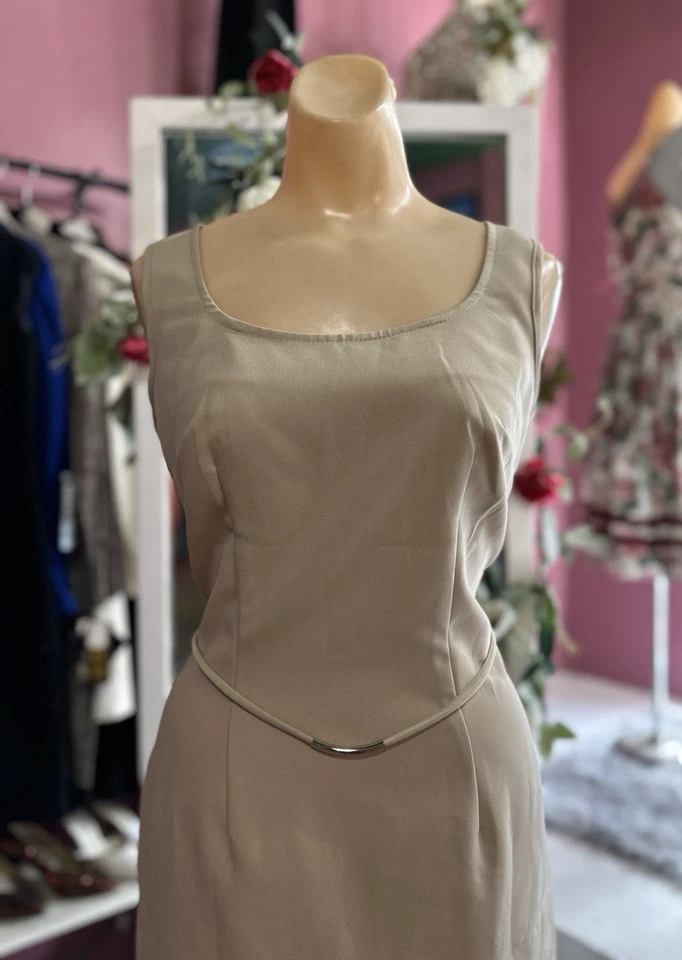 复古 90 年代 Y2K 迷你连衣裙卡其色无袖极简主义野生动物园腰带学院风 M — 第 3/4 张图片