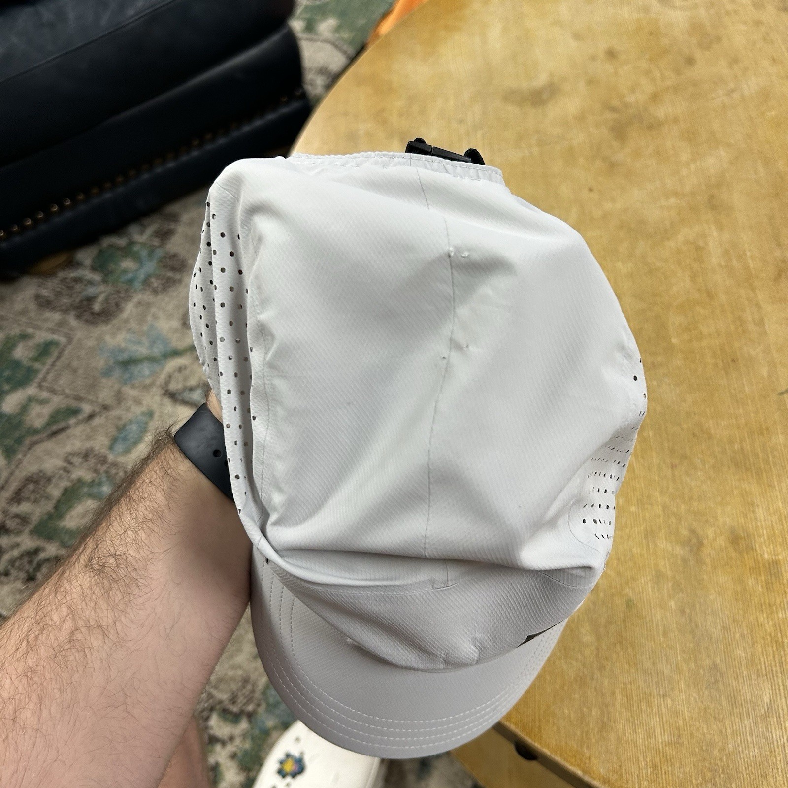 On Running Lightweight Gray Performance Wicking C… - image 10