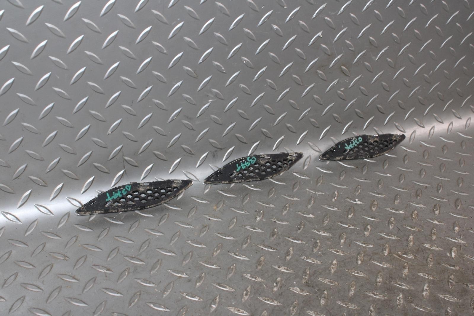 Maserati Ghibli 2014-2024 Front Left Upper Air vents Set of 3