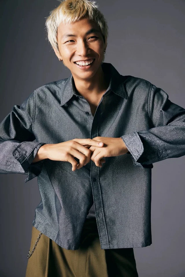 UO Shiny Solid Long Sleeve Button-Down Dress Shirt BRAND NEW Men’s Large - Image 2 of 4