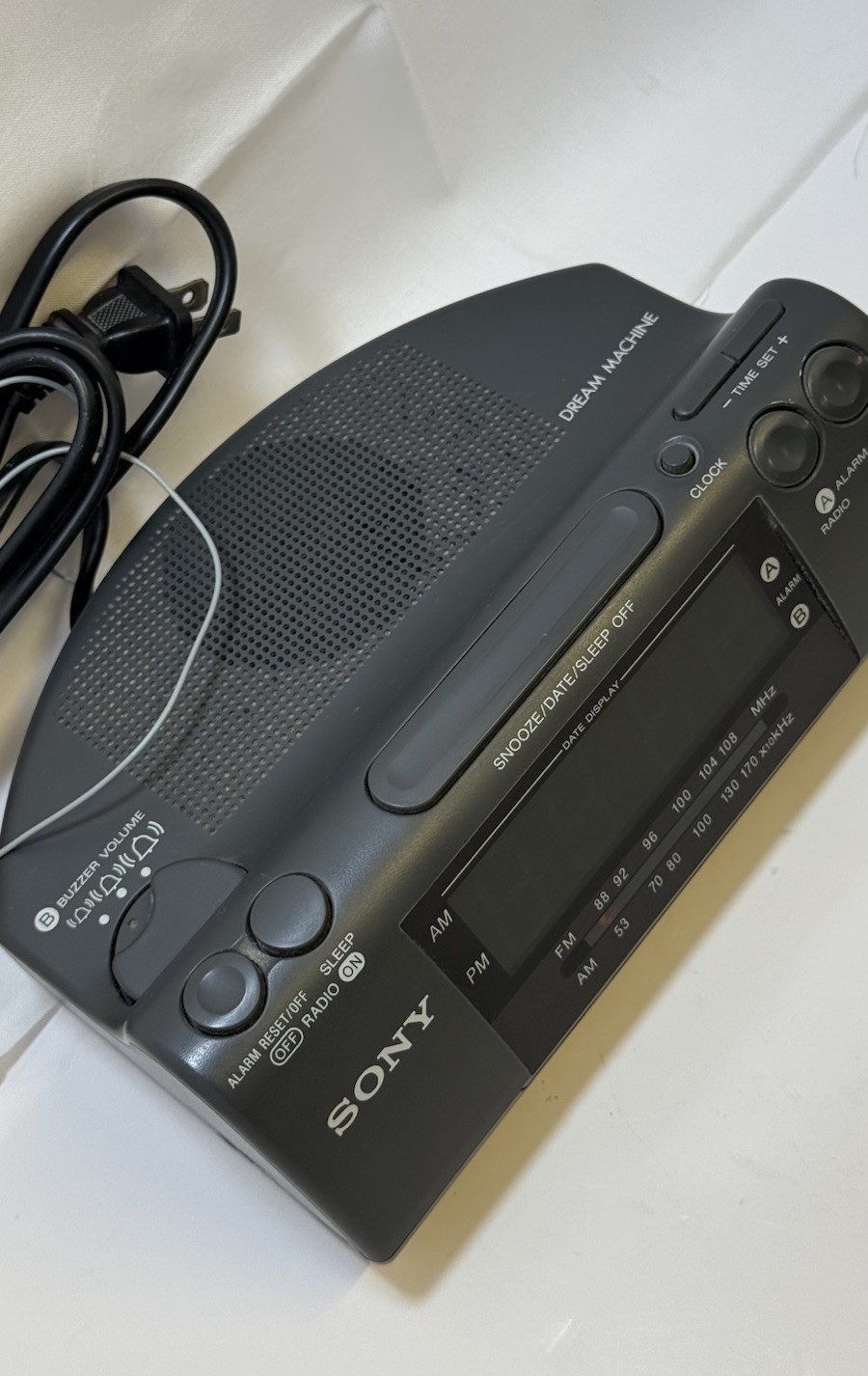Sony Dream Machine ICF C 470 MK 2 Dual Alarm AM/FM Radio Alarm Clock Tested Works photo Sony Dream Machine ICF C 470 MK 2 Dual Alarm AM/FM Radio Alarm Clock Tested Works featured image