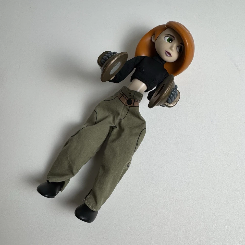Muñeca Posable Disney Kim Possible Mission Ready Con Ropa y Manos Magnéticas Foto 2 de 4