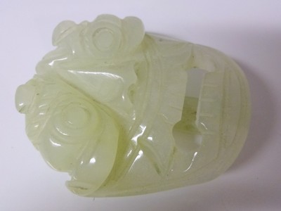Antique Chinese Carved Mutton Fat Green White Jade Belt  display picture 3