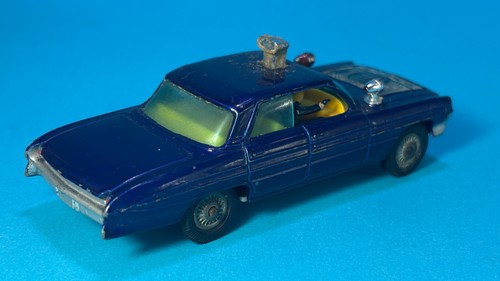 1966 Corgi 497 Man from U.N.C.L.E Oldsmobile Diecast Car & Insert, Waverly Ring - Picture 10 of 12