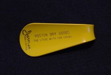 SHOE HORN - HOUSTON DRY GOODS - JARMAN SHOES FOR MEN -YELLOW PLASTIC VINTAGE