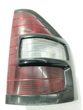 Feu arrière Mitsubishi MONTERO