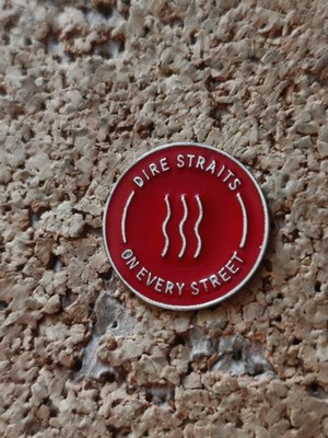 Pin's Musik Gruppe Dire Straits Money For Nothing Rock Emaille Anstecknadeln RAR