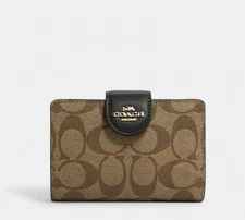 NWT Coach Medium Corner Zip Wallet In Signature Canvas Khaki/Amazon Green C0082