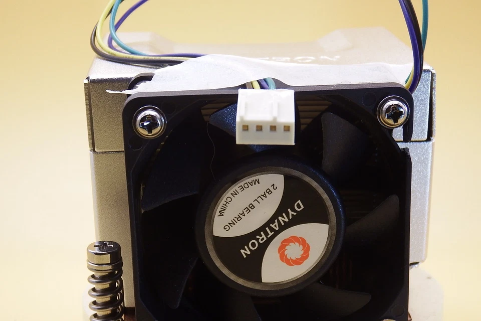 Pre-Owned Tested Dynatron Intel CPU Air Cooler 2 Ball Bearing Fan - Image 2 of 4