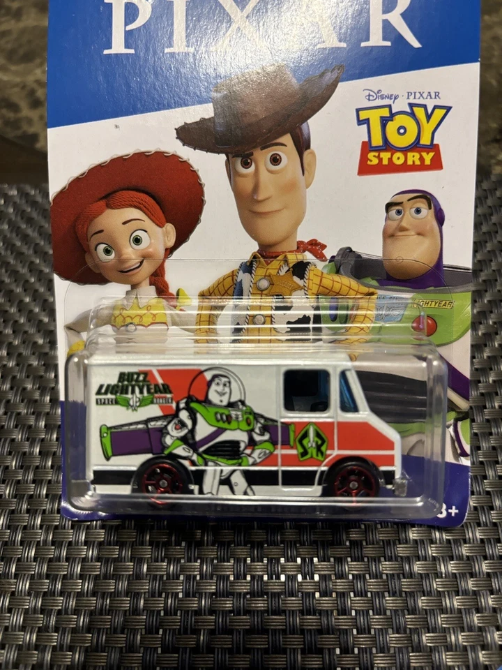 HOT WHEELS SERIE PIXAR. JUEGO SI 4 NUEVO Foto 3 de 4