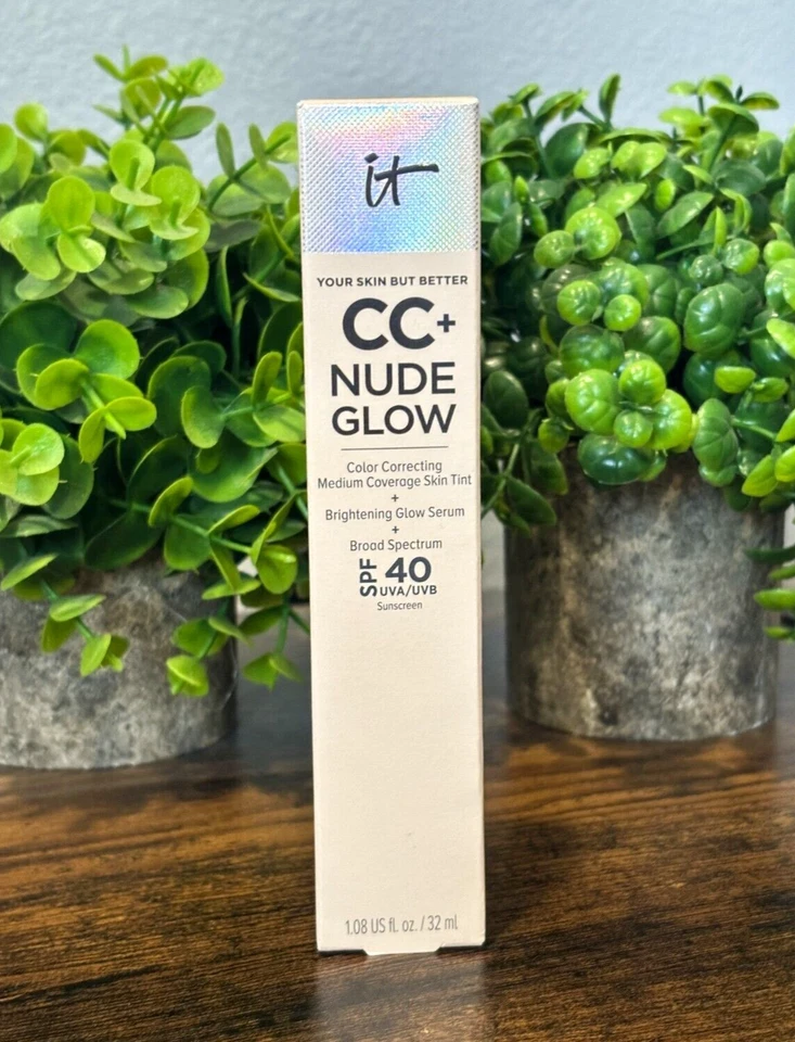 IT Cosmetics CC+ Nude Glow Skin Tint SPF 40 - 1.08 fl oz - Deep Bronze - Image 2 of 4