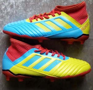 adidas predator moulded studs