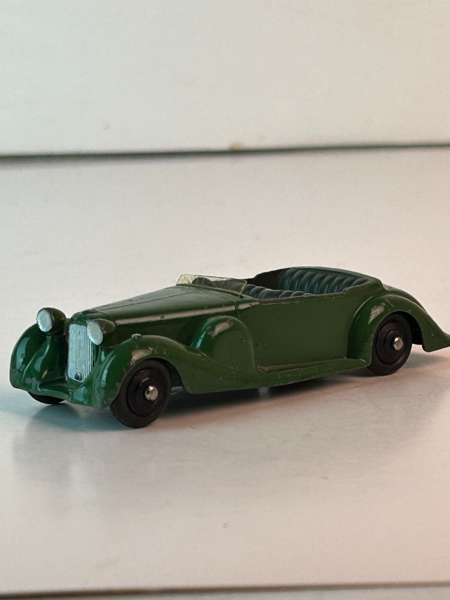 Dinky Toys GB n° 38C LAGONDA Cabriolet 4 places coloris peu fréquent 1/43
